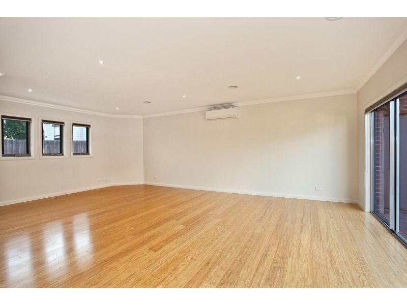 1/30 George Street, Glenroy VIC 3046