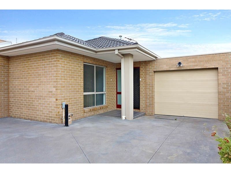 2/24 Granville Street, Glenroy VIC 3046
