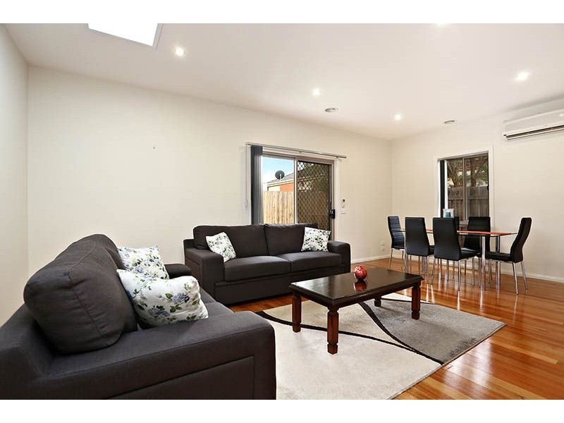 2/24 Granville Street, Glenroy VIC 3046