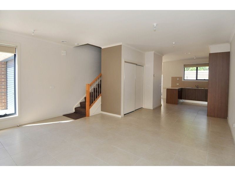 5/213 -215 Camp Road, Broadmeadows VIC 3047
