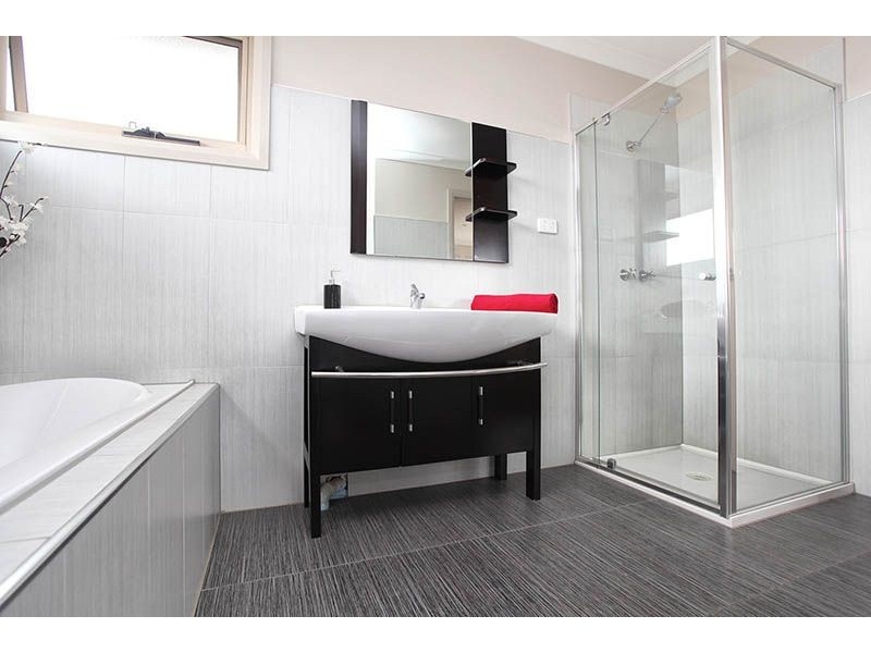 2/9 Morley Street, Glenroy VIC 3046