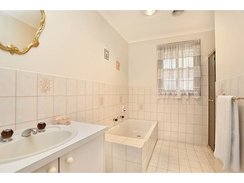 1/105 Glenroy Road, Glenroy VIC 3046