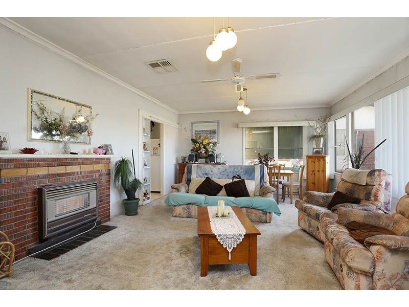 443 Barry Road, Dallas VIC 3047