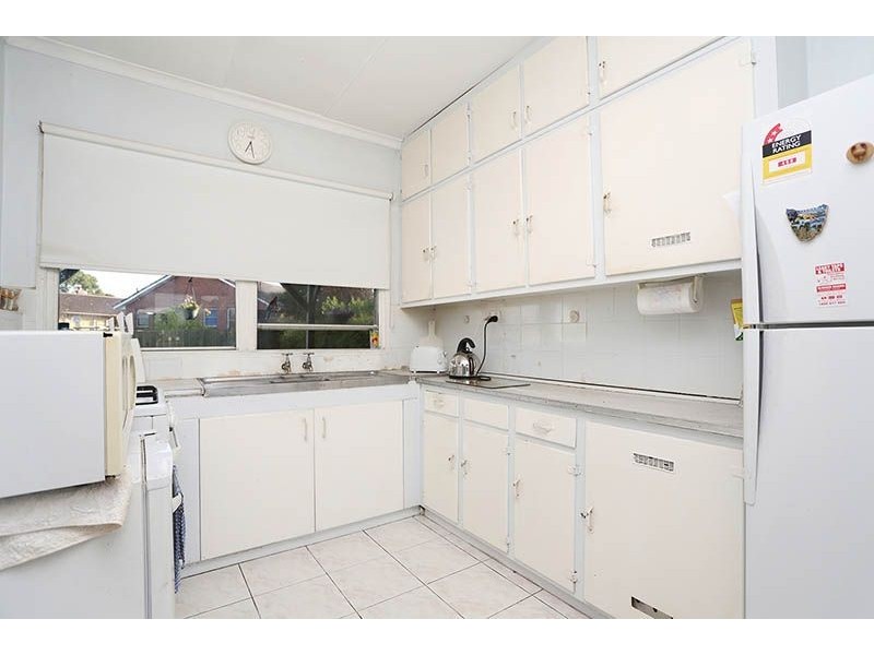 443 Barry Road, Dallas VIC 3047