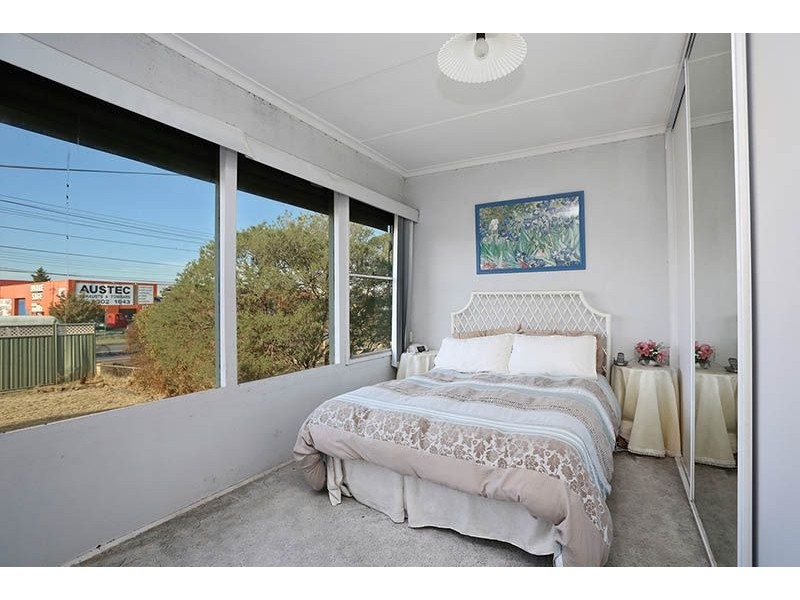 443 Barry Road, Dallas VIC 3047