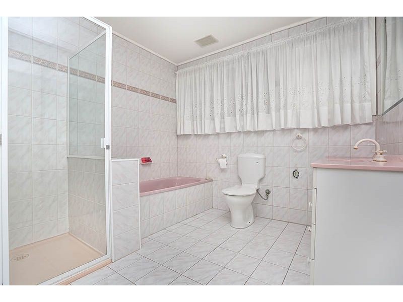 47 Inverloch Crescent, Dallas VIC 3047