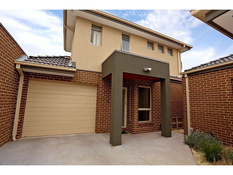 3/3 Fraser Court, Jacana VIC 3047