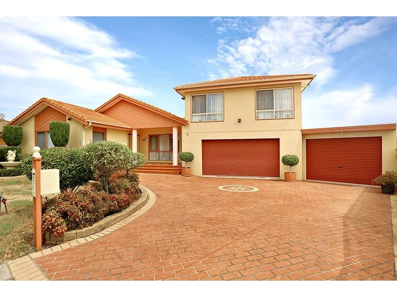 7 Dutton Court, Meadow Heights VIC 3048