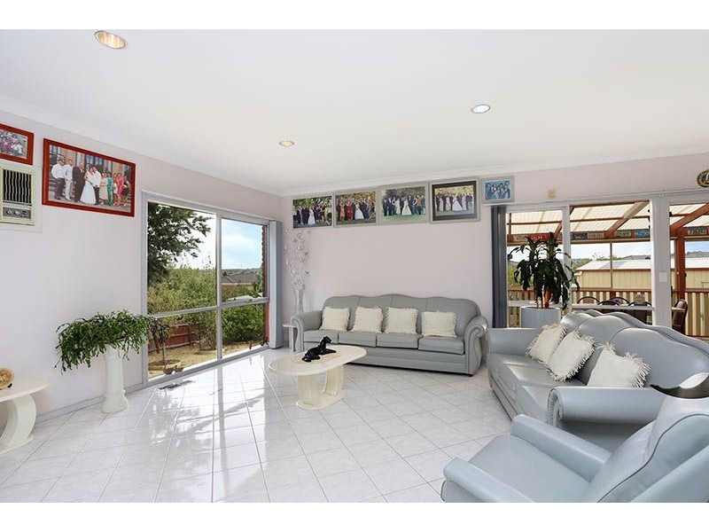 7 Dutton Court, Meadow Heights VIC 3048