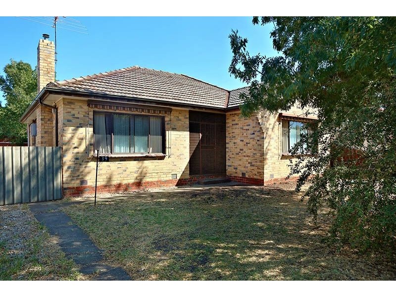 39 Paget Avenue, Glenroy VIC 3046
