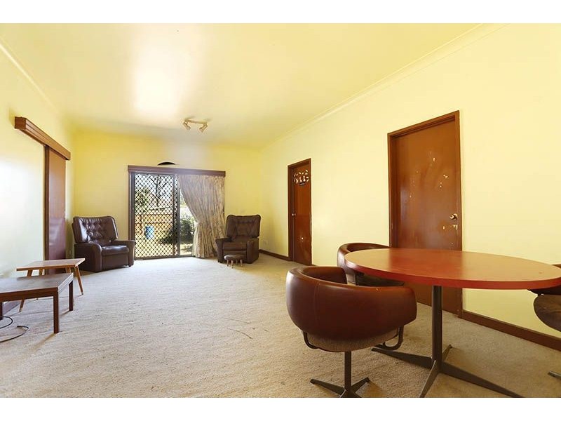 39 Paget Avenue, Glenroy VIC 3046