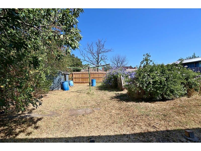 39 Paget Avenue, Glenroy VIC 3046