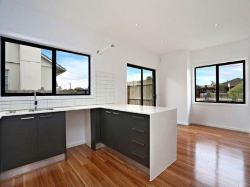 2/51 Jacana Avenue, Broadmeadows VIC 3047