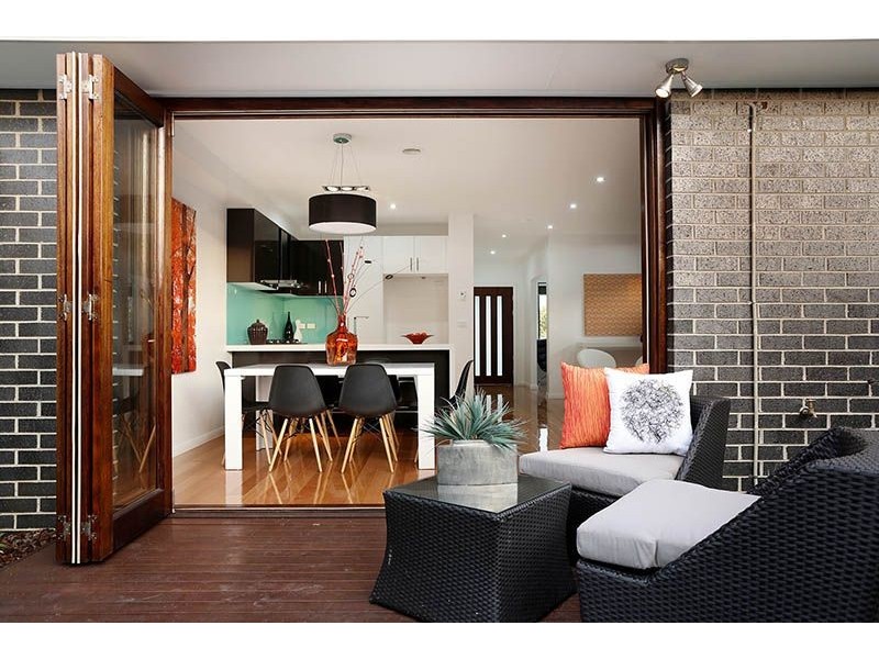 2/15 Valencia Street, Glenroy VIC 3046