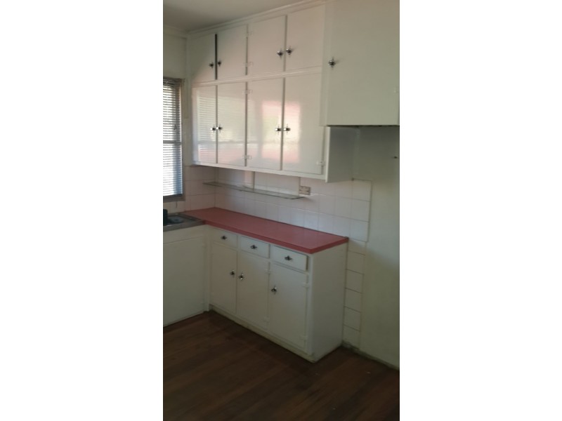 104 Sunset Boulevard, Jacana VIC 3047