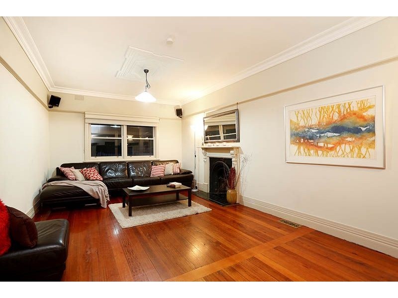 19 Wheatsheaf Road, Glenroy VIC 3046