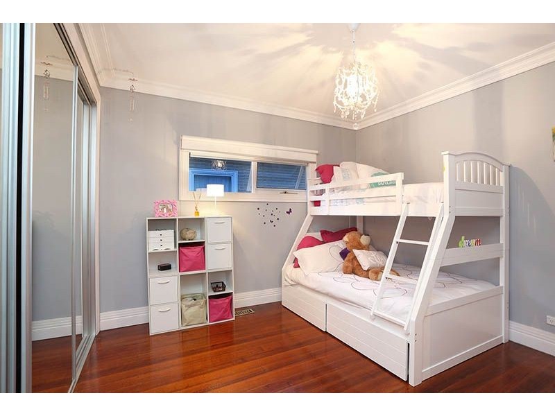 19 Wheatsheaf Road, Glenroy VIC 3046