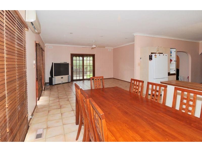 9 Ogden Street, Glenroy VIC 3046