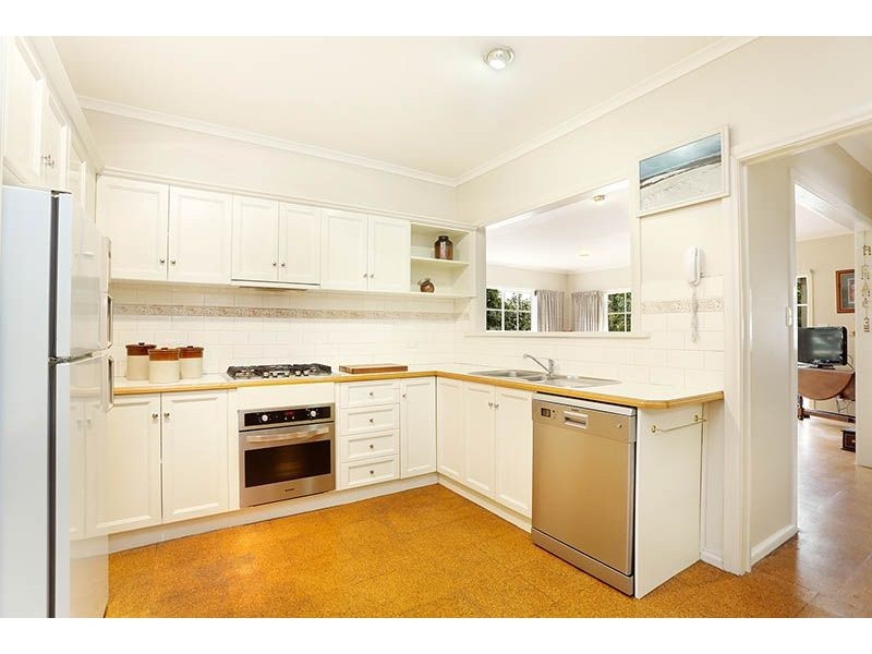 57 Winifred Street, Oak Park VIC 3046