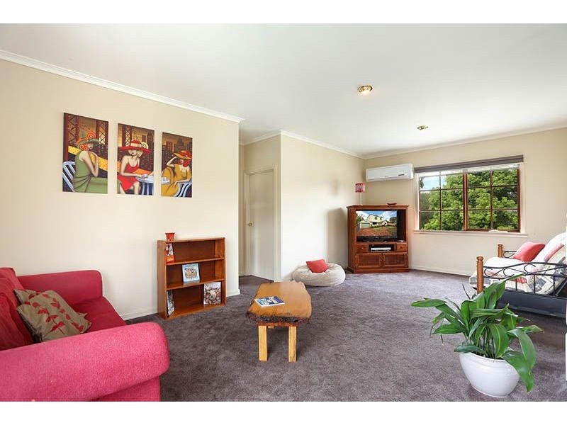 57 Winifred Street, Oak Park VIC 3046