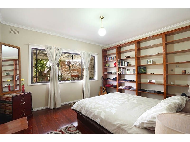 57 Winifred Street, Oak Park VIC 3046