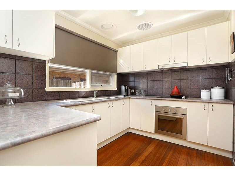 32 Sadie Street, Glenroy VIC 3046