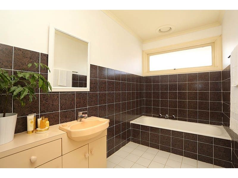 32 Sadie Street, Glenroy VIC 3046