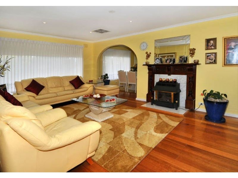 24 Centre Way, Glenroy VIC 3046