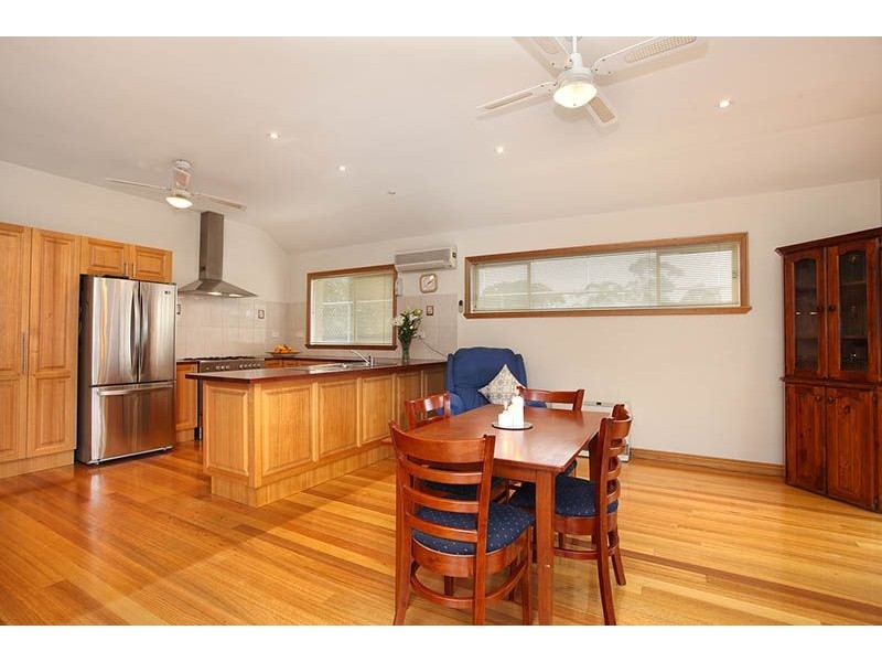 27 Acacia Street, Glenroy VIC 3046