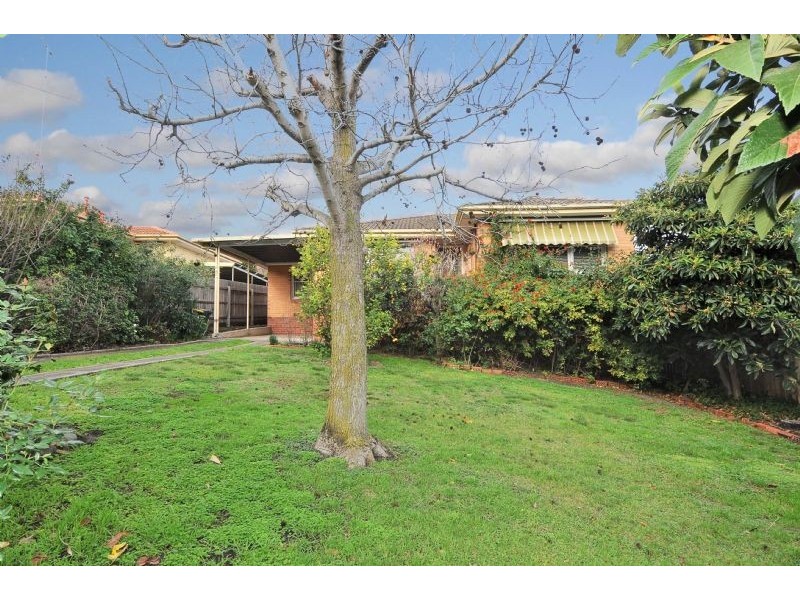 80 Valley Crescent, Glenroy VIC 3046
