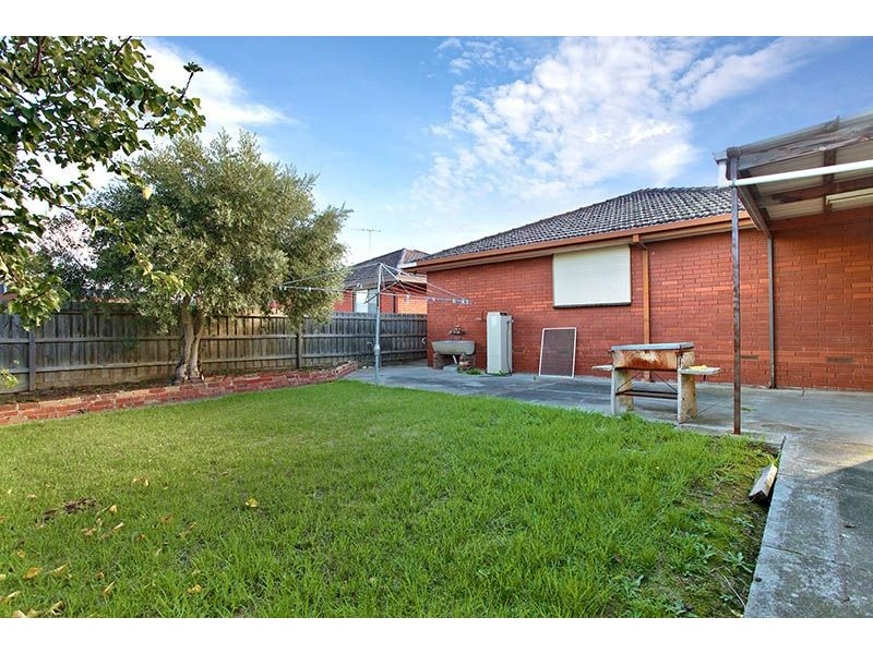 14 Hyde Street, Hadfield VIC 3046