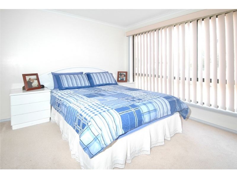 9B Rokewood Crescent, Meadow Heights VIC 3048