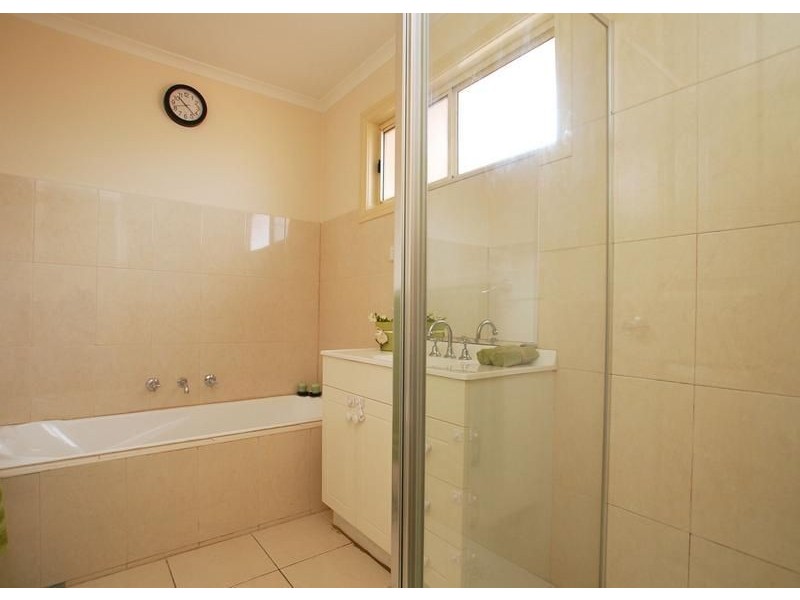 3/42 Bamburgh Street, Jacana VIC 3047