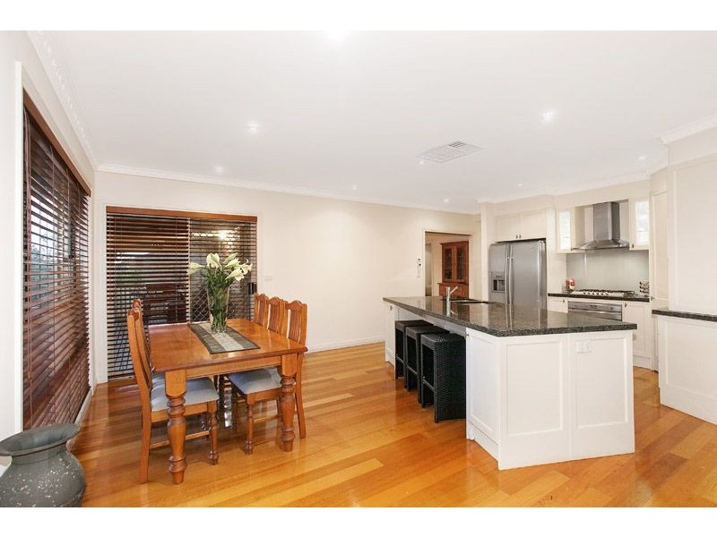 8 Byron Court, Glenroy VIC 3046