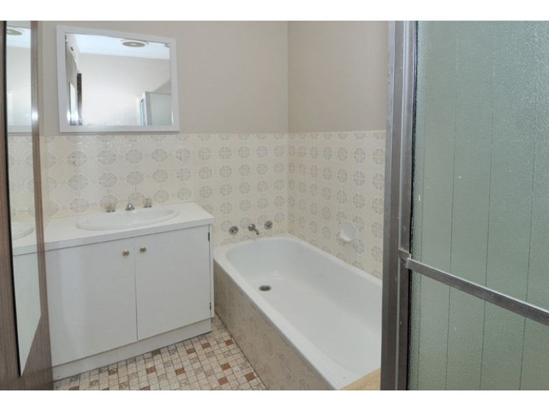 3/20 Wheatsheaf Road, Glenroy VIC 3046