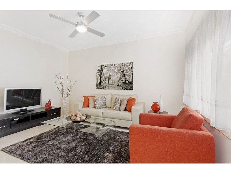 1/8 Lake Avenue, Pascoe Vale VIC 3044