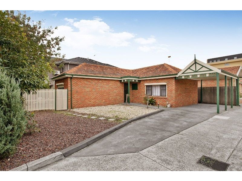 1/8 Lake Avenue, Pascoe Vale VIC 3044