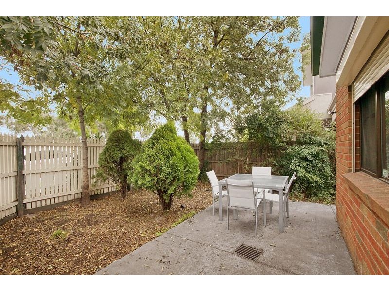 1/8 Lake Avenue, Pascoe Vale VIC 3044