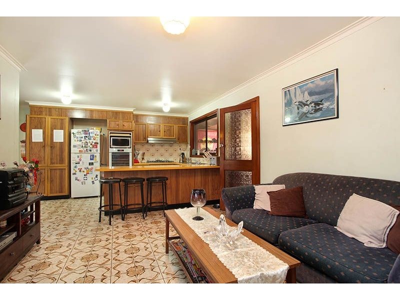18 Curtin Avenue, Hadfield VIC 3046