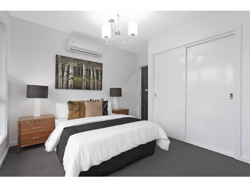 1/54 Hubert Avenue, Glenroy VIC 3046