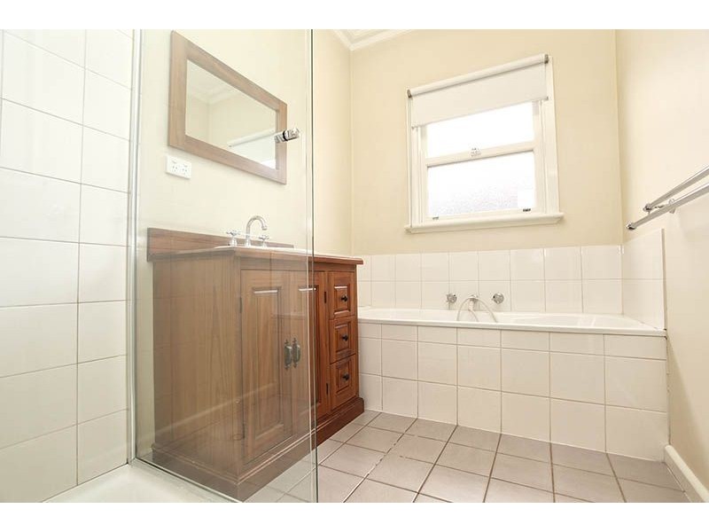 84 South Street, Hadfield VIC 3046