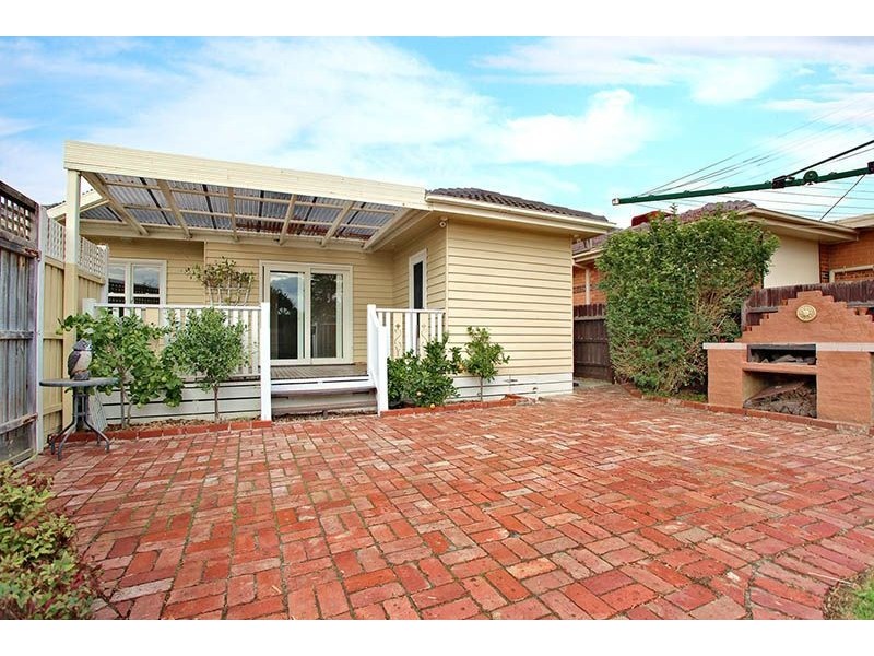 84 South Street, Hadfield VIC 3046