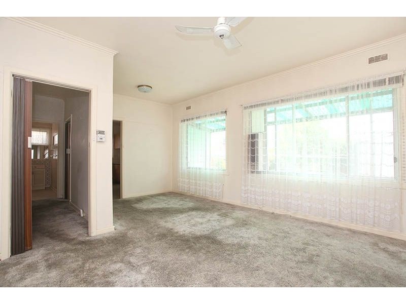80 Paget Avenue, Glenroy VIC 3046