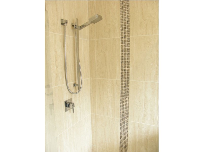 2/86 Hubert Avenue, Glenroy VIC 3046