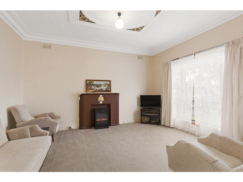 5 Fairleigh Street, Glenroy VIC 3046