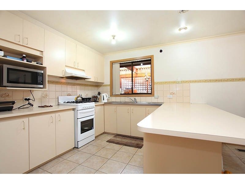 83 Ashleigh Crescent, Meadow Heights VIC 3048