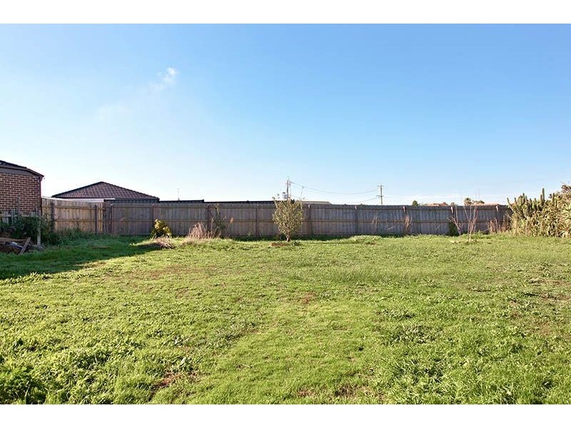 83 Ashleigh Crescent, Meadow Heights VIC 3048