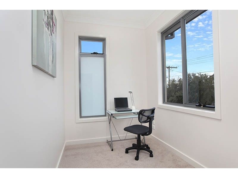 1/66 Everard Street, Glenroy VIC 3046