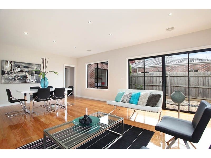 2/45 Tarana Avenue, Glenroy VIC 3046