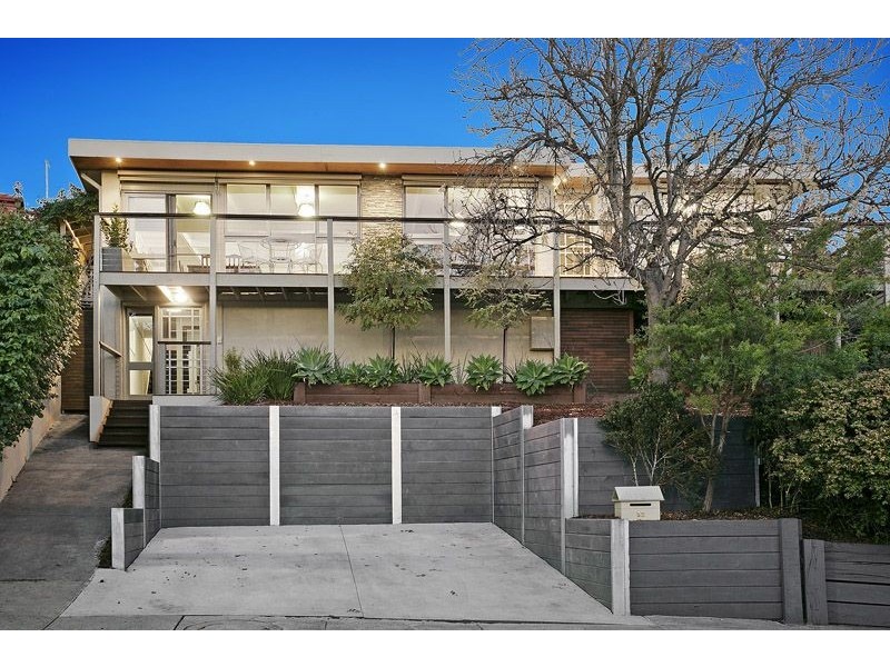 32 Centre Way, Glenroy VIC 3046